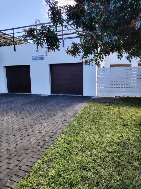 To Let 4 Bedroom Property for Rent in Onrus Western Cape